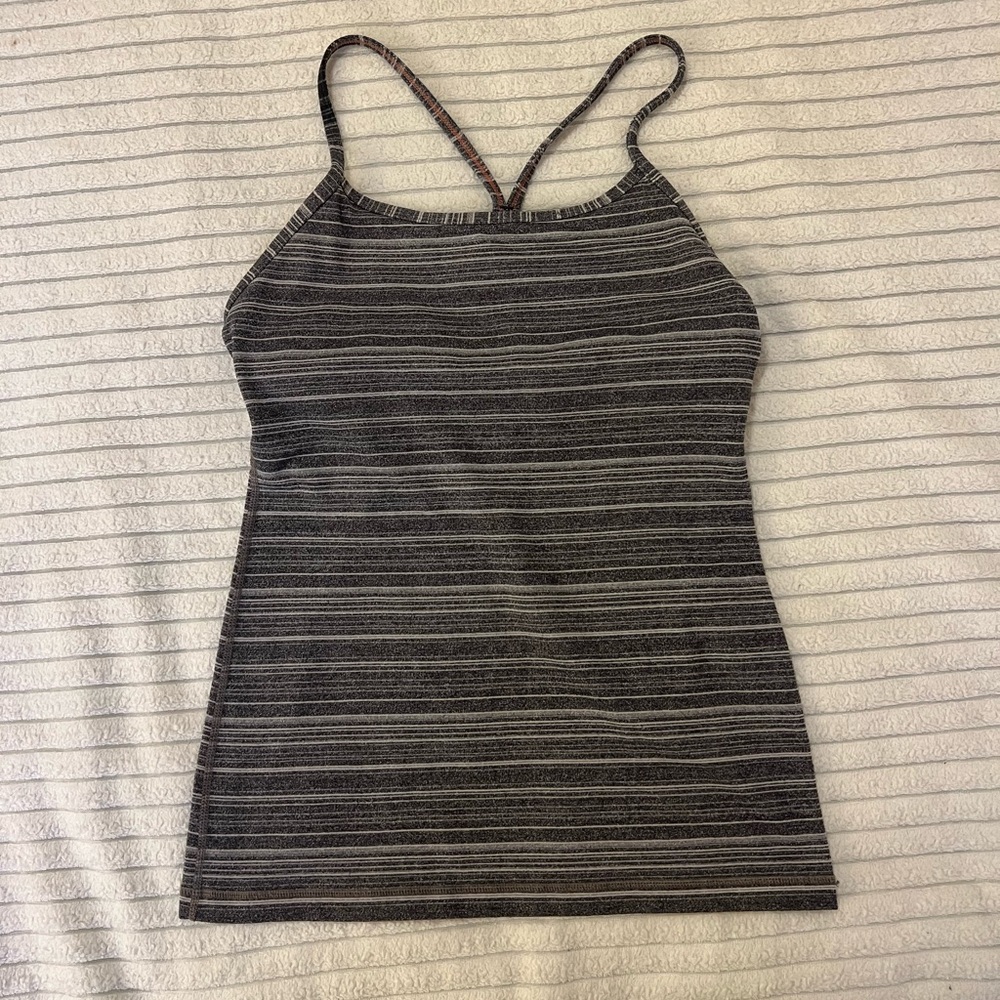 Lululemon Sz M Tank Top Grey Striped Built in Bra Lining